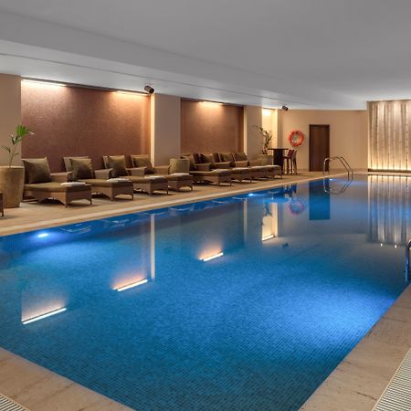 Doubletree By Hilton La Torre Golf Resort Roldan Luaran gambar The swimming pool at the hotel