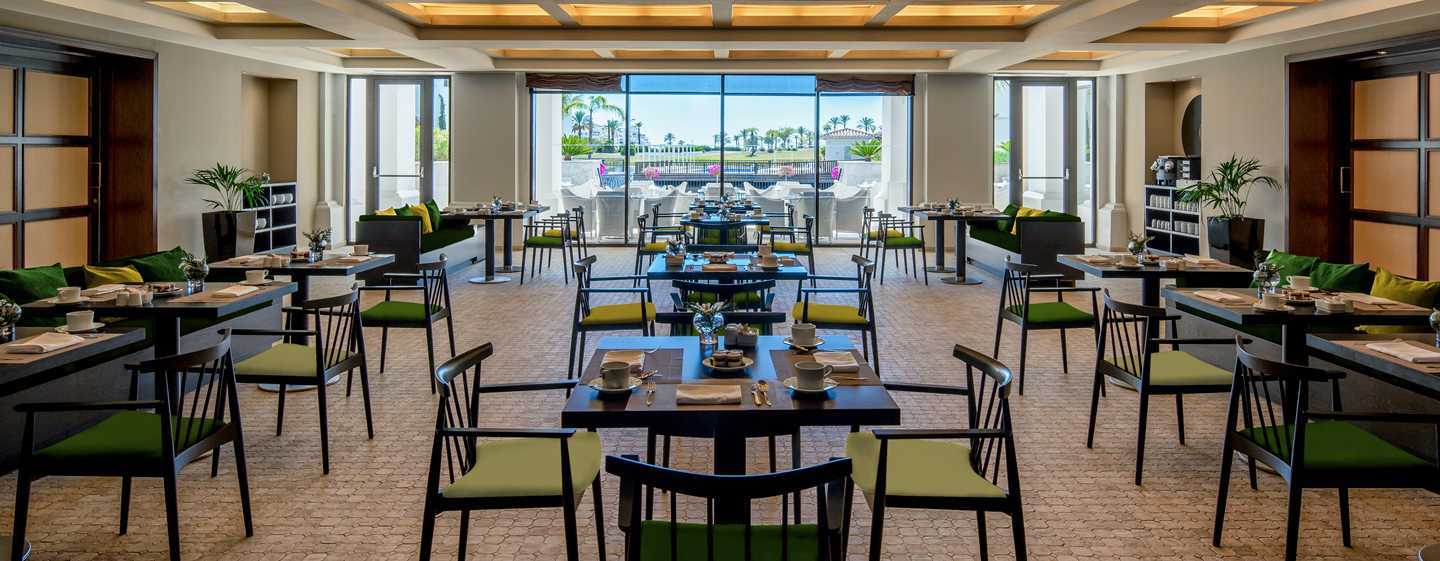 Doubletree By Hilton La Torre Golf Resort Roldan Luaran gambar The Terrace